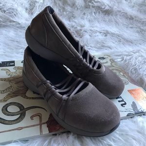 abeo adelaide brown‎ leather comfort clogs